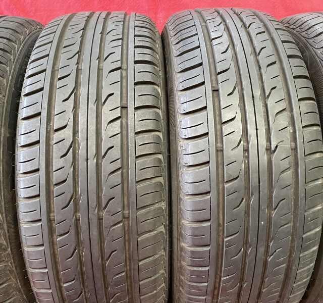 ２２５/５５R１８　ダンロップ　グラントレックＰＴ３　２０１９年製