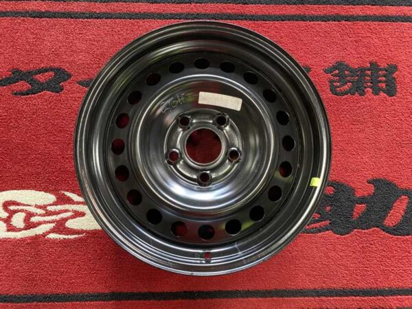 ＪＥＥＰ　ラングラー　スチールホイール　１本のみ