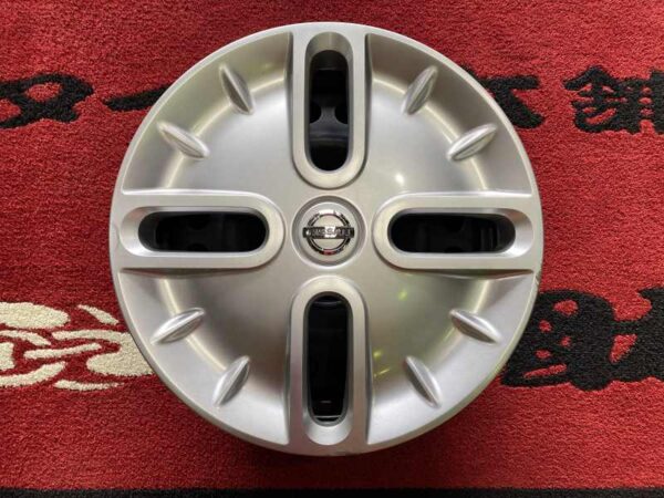 日産純正　キューブ　Ｚ１２系　スチールホイール　カバー付