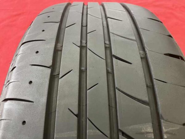 ２３５/５０R１８　１本のみ　ブリヂストン　プレイズ　ＰＸーＲＶ２