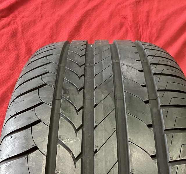 ２８５/４０R２０　１本のみ　グッドイヤー　エフィシエントグリップ　ＲＯＦ　★　２０１７年製