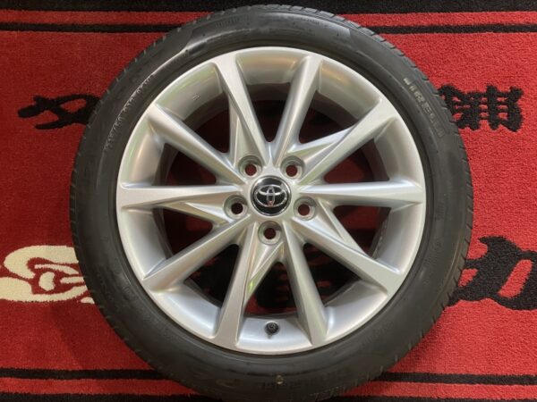 トヨタ純正　プリウスアルファ　４０系