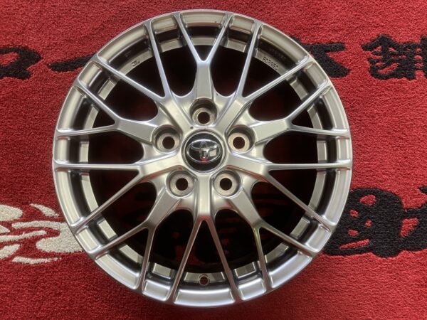 トヨタ純正　ＢＢＳ　ヴォクシー　ノア　ハイブリット　８０系